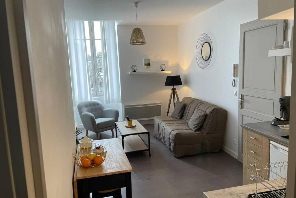 Logement Entier 33 M2 A По Экстерьер фото