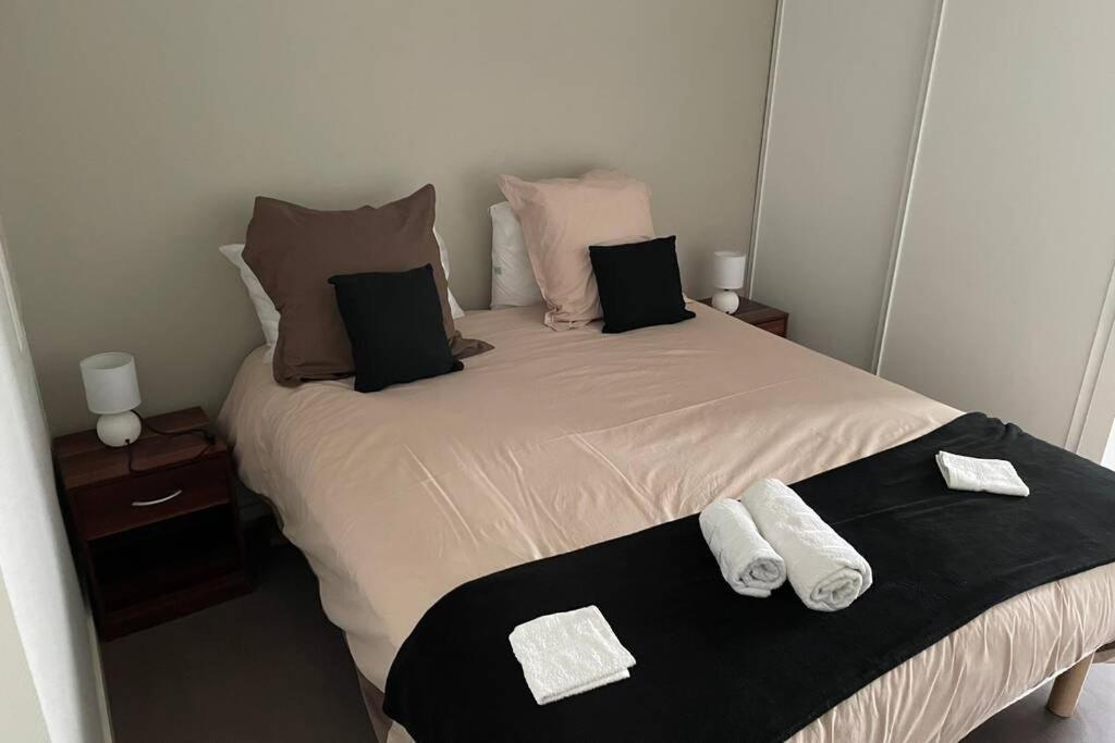 Logement Entier 33 M2 A По Экстерьер фото